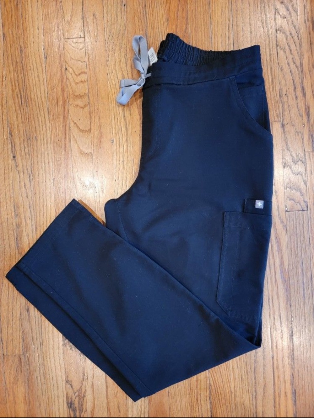Small black Figs scrub pants